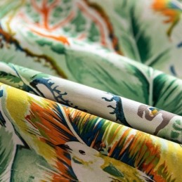 Cortina Hecha A Medida Con Hojas Pintadas Al Óleo Y Cortinas Opacas Con Estampado Americano.